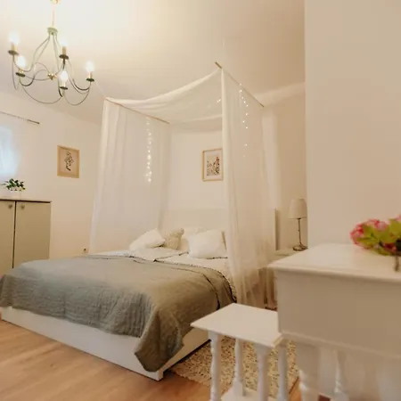 Zoeldorom Vendeghaz Kismaros